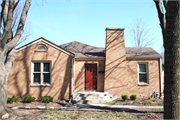329 E SUNSET CT, a English Revival Styles house, built in Madison, Wisconsin in 1940.