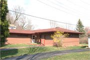 509 N MEADOW LANE, a Ranch house, built in Madison, Wisconsin in 1947.
