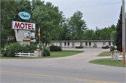 N7207 US HIGHWAY 141, a Contemporary lodging-hotel, built in Crivitz, Wisconsin in 1963.