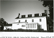 555 HUNT CLUB CT., a Colonial Revival/Georgian Revival hospital/medical clinic, built in Geneva, Wisconsin in 1915.