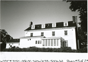 555 HUNT CLUB CT., a Colonial Revival/Georgian Revival hospital, built in Geneva, Wisconsin in 1915.