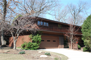 3938 PLYMOUTH CIR, a Contemporary house, built in Madison, Wisconsin in 1960.