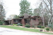 3901 PRISCILLA LA, a Contemporary house, built in Madison, Wisconsin in 1967.