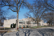 401 S OWEN DR (AKA 418 HOLLY AVE), a Contemporary school – elem/middle/jr high/high, built in Madison, Wisconsin in 1949.