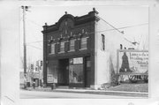 1051-1053 WILLIAMSON ST, a Neoclassical/Beaux Arts small retail building, built in Madison, Wisconsin in 1904.