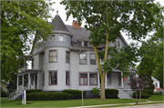 109 S PARK AVE, a Queen Anne house, built in Fond du Lac, Wisconsin in 1899.