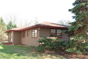 509 N MEADOW LANE, a Ranch house, built in Madison, Wisconsin in 1947.