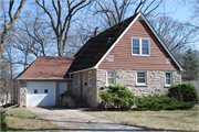 225 LARKIN ST, a Colonial Revival/Georgian Revival house, built in Madison, Wisconsin in 1950.