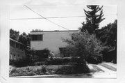 2725 CHAMBERLAIN AVE, a International Style house, built in Madison, Wisconsin in 1937.