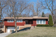 4006 HILLCREST DR, a Ranch house, built in Madison, Wisconsin in 1955.