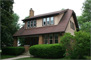 224 S EAST AVE, a Bungalow house, built in Waukesha, Wisconsin in 1927.