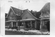 10-12 N BROOM ST, a Queen Anne apartment/condominium, built in Madison, Wisconsin in 1906.