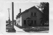 202 N BLOUNT ST, a Romanesque Revival livery, built in Madison, Wisconsin in 1914.