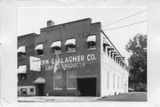 305 S BEDFORD ST, a Astylistic Utilitarian Building industrial bldg/manufacturing facility, built in Madison, Wisconsin in 1914.