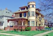 524 E NORTH ST 524 E NORTH ST, a American Foursquare house, built in Appleton, Wisconsin in 1908.