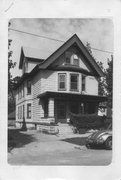 611-615 S BALDWIN ST, a Arts and Crafts duplex/two-flat, built in Madison, Wisconsin in 1910.