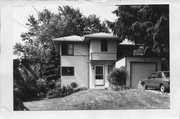 5705 ARBOR VITAE PL, a International Style house, built in Madison, Wisconsin in 1939.