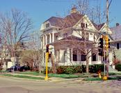 303 N DREW ST, a Queen Anne house, built in Appleton, Wisconsin in 1901.