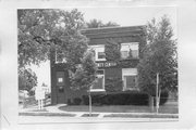 2425 ATWOOD AVE, a Commercial Vernacular lodging-hotel, built in Madison, Wisconsin in 1917.