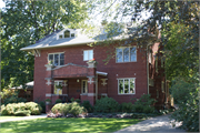 417 E. High St. (AKA 417 MILTON ST), a Craftsman house, built in Milton, Wisconsin in 1915.
