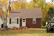 1422 BISMARCK ST, a Side Gabled house, built in Allouez, Wisconsin in 1955.