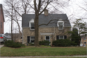 4141 N ARDMORE AVE, a Colonial Revival/Georgian Revival house, built in Shorewood, Wisconsin in 1936.