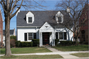 4470 N ARDMORE AVE, a Colonial Revival/Georgian Revival house, built in Shorewood, Wisconsin in 1937.