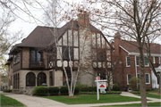 2631-2633 E Beverly Rd, a English Revival Styles duplex/two-flat, built in Shorewood, Wisconsin in 1927.