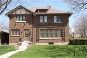 4100 N Downer Ave, a Craftsman house, built in Shorewood, Wisconsin in 1918.