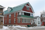 225/7 W. Commerce Street, a house, built in Burlington, Wisconsin in 1915.