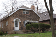 4146 N FARWELL AVE, a Front Gabled house, built in Shorewood, Wisconsin in 1928.