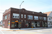 244-248 S PARK AVE, a Twentieth Century Commercial large retail building, built in Fond du Lac, Wisconsin in 1922.