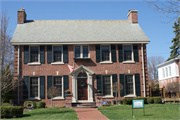 2224 E Kensington Blvd, a Colonial Revival/Georgian Revival house, built in Shorewood, Wisconsin in 1922.