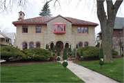 3715 N Lake Dr, a Spanish/Mediterranean Styles house, built in Shorewood, Wisconsin in 1929.
