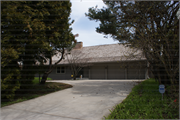 4090 N Lake Dr, a Ranch house, built in Shorewood, Wisconsin in 1964.