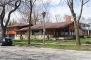4101 N Lake Dr, a Contemporary house, built in Shorewood, Wisconsin in 1957.