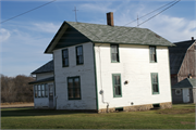 W807 ROCKVALE RD, a Gabled Ell house, built in Ixonia, Wisconsin in .