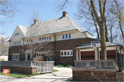 4200 N Lake Dr, a Arts and Crafts house, built in Shorewood, Wisconsin in 1918.