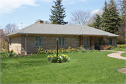 4201 N Lake Dr, a Ranch house, built in Shorewood, Wisconsin in 1954.