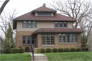 4142 N PROSPECT AVE, a Craftsman house, built in Shorewood, Wisconsin in 1923.