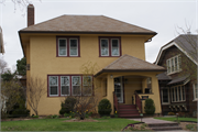 4151 N PROSPECT AVE, a Craftsman house, built in Shorewood, Wisconsin in 1922.