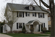 4216 N PROSPECT AVE, a Colonial Revival/Georgian Revival house, built in Shorewood, Wisconsin in 1921.