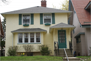 2405 E STRATFORD CT, a Craftsman house, built in Shorewood, Wisconsin in 1922.