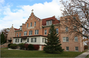 271 N PARK AVE, a Late Gothic Revival nursing home/sanitarium, built in Fond du Lac, Wisconsin in 1902.