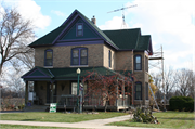 409-411 MORRIS ST 409-411 MORRIS ST, a Queen Anne house, built in Fond du Lac, Wisconsin in 1890.