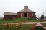 1326 US 12/18, a Astylistic Utilitarian Building centric barn, built in Deerfield, Wisconsin in 1903.