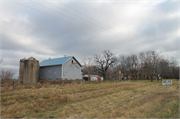 W1420 STATE HIGHWAY 59, a Astylistic Utilitarian Building silo, built in Palmyra, Wisconsin in .