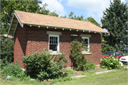 1629 W CTH M, a Colonial Revival/Georgian Revival garage (residential), built in Fulton, Wisconsin in 1917.
