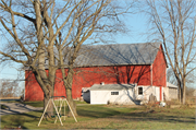 W2022 COUNTY HIGHWAY Y, a Astylistic Utilitarian Building barn, built in Sullivan, Wisconsin in 1890.