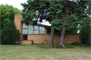 911 S NEWMAN RD 911 S NEWMAN RD, a Contemporary house, built in Mount Pleasant, Wisconsin in 1955.